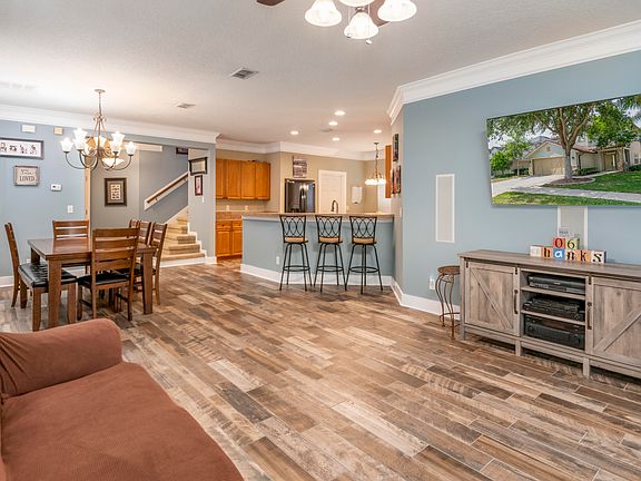 4th image of 6213 Pendragon Pl
