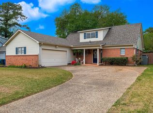 6134 Lovers Ln, Shreveport, LA 71105