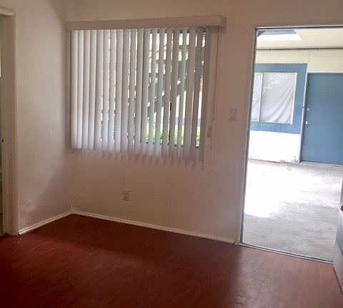 2nd image of 3222 Santa Monica Blvd APT 15