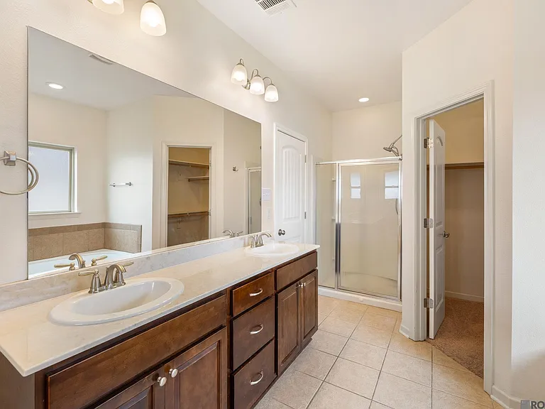13440 Larch Ct — Photo 12