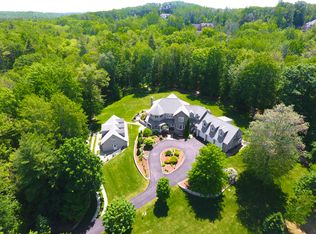 1 Burgundy Ter, Bedford, NH 03110