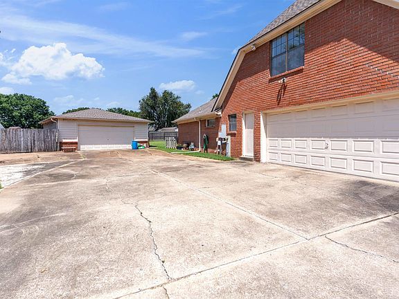 4th image of 3779 Mendel Dr