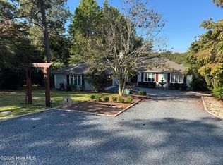 1 Chestnut Ln, Pinehurst, NC 28374