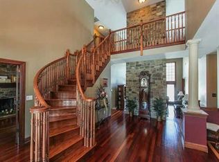 15 Wesley Ct, Newburgh, NY 12550