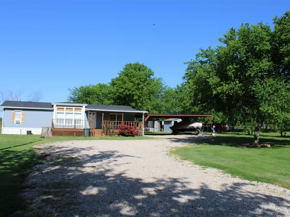 394 County Road 3201, Campbell, TX 75422