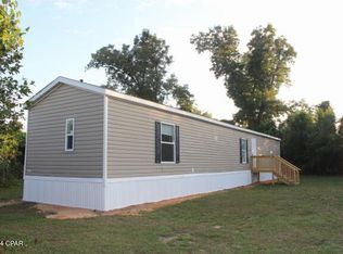 15953 NE Chipola St, Altha, FL 32421