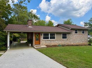 1427 Creekwood Dr, Knoxville, TN 37918