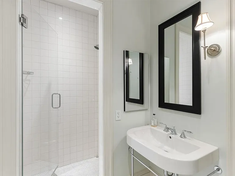20 Beacon St #4 — Photo 20