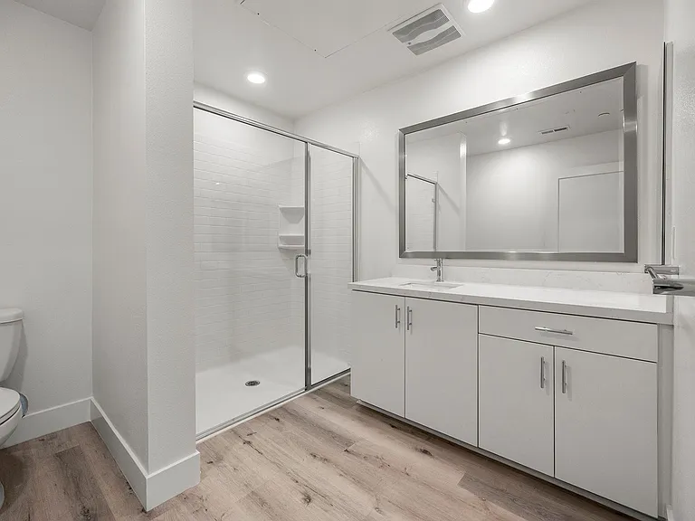1210 Nolita — Photo 22