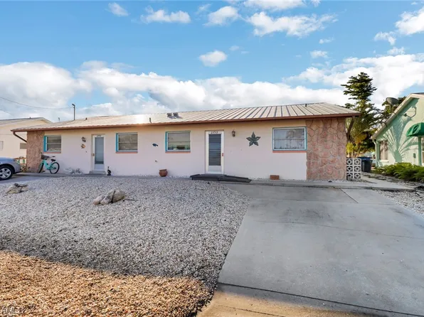 2757/2759 Bruce St, Matlacha, FL 33993