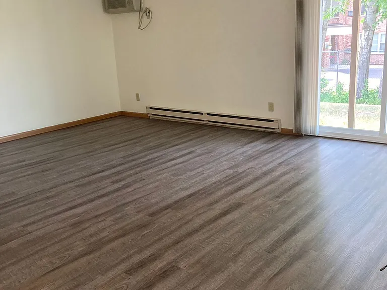 417 & 421 N Elizabeth Ave — Photo 8