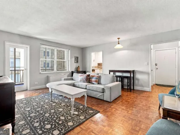 300 Peachtree St NE APT 20O, Atlanta, GA 30308