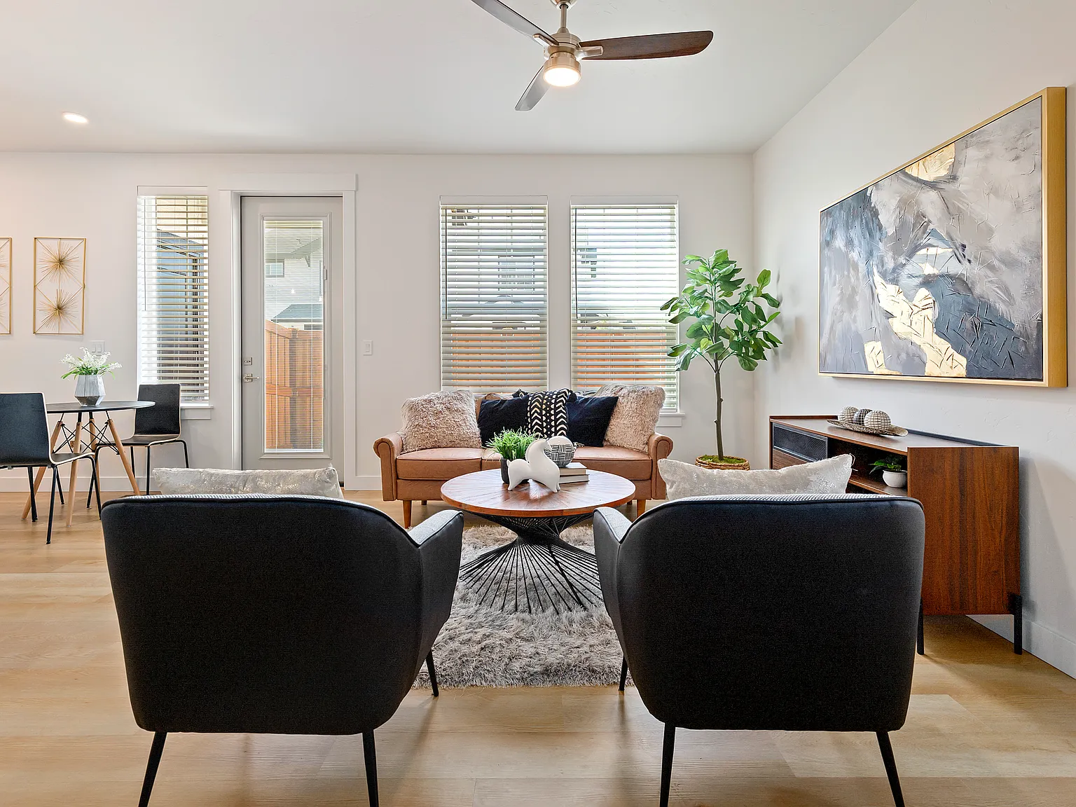 2 bed, 2.5 bath, 1029 sqft, $2,100 — Photo 3