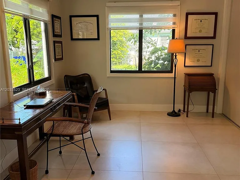360 NW 40th St — Photo 13