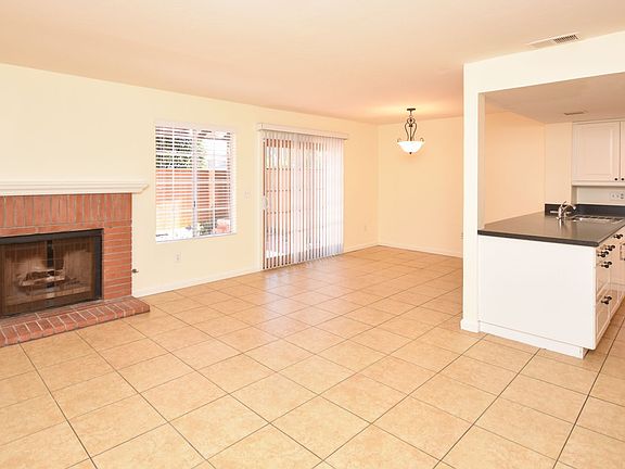 2nd image of 2985 Woodbury Ct