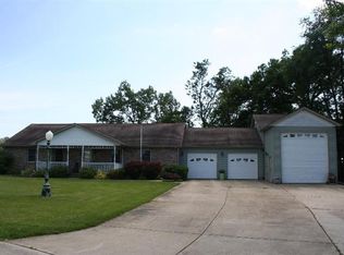 128 Martin Ct, Kouts, IN 46347