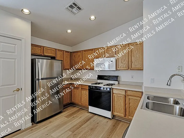 8421 S Burien Rd — Photo 12