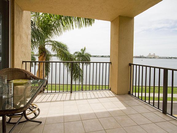 2nd image of 1801 N Flagler Dr APT 539
