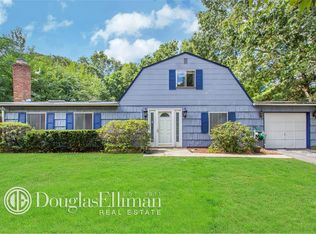 68 S Howell Ave, Farmingville, NY 11738