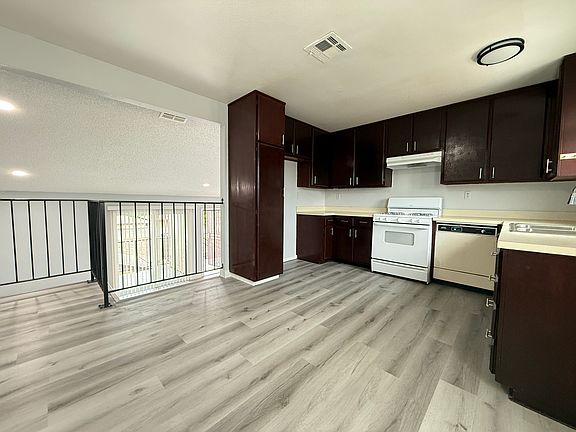 4th image of 4106 Walnut Grove Ave #5