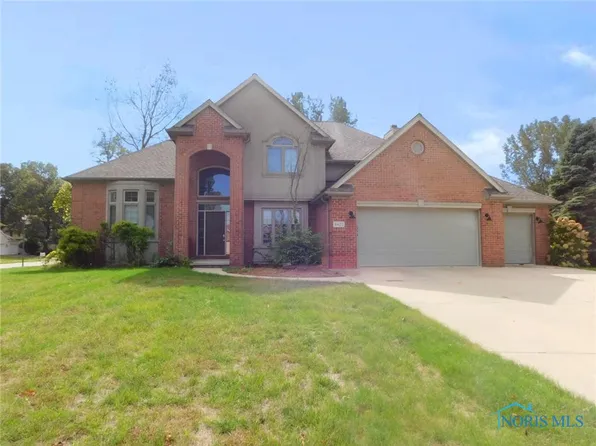 8427 Stable Ct, Holland, OH 43528