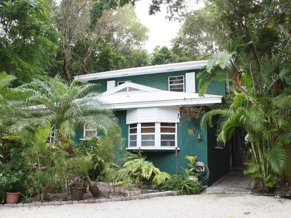 144 Apache St, Plantation Key, FL 33036