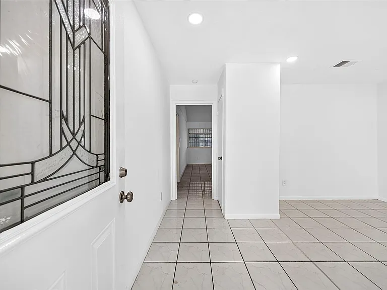 11239 Carvel Ln — Photo 8