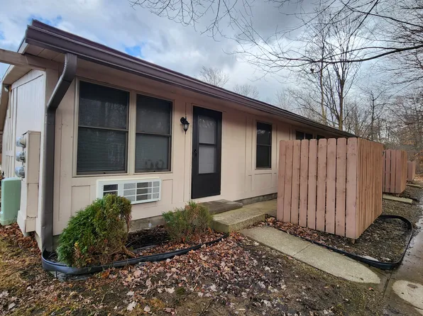 907 Wadsworth Rd #F, Medina, OH 44256