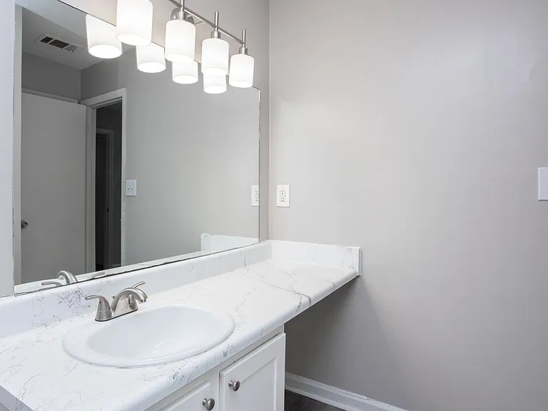 5220 N Henry Blvd — Photo 28