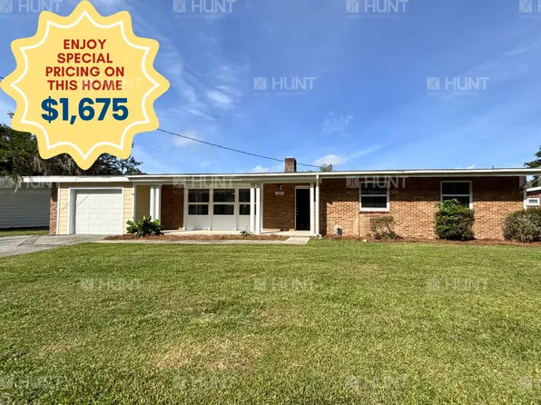 203 Acorn Dr, Beaufort, SC 29906