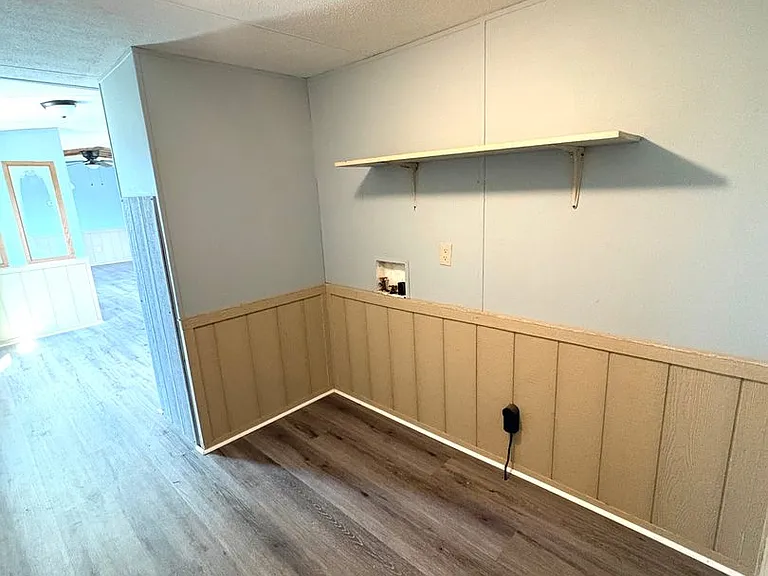 400 Barbara Ln — Photo 10