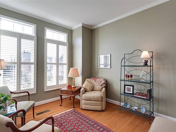 4th image of 6082 Madison Park Dr
