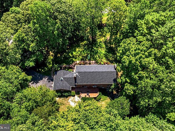 5th image of 1151 Thompson Ct