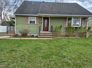 66 Independence Dr, Roselle Boro, NJ 07203