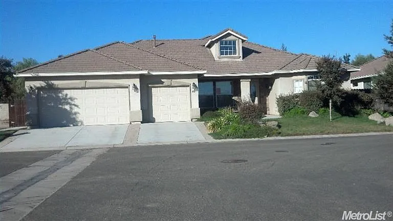475 Windmill Ct photo 1