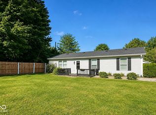 9605 N Michigan Rd, Fairland, IN 46126
