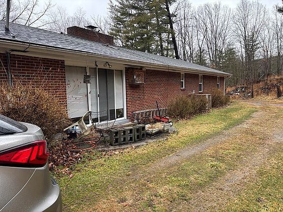 5th image of 671 Elk Garden Rd