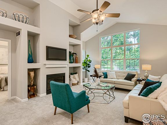 4th image of 366 Fern Lake Ct