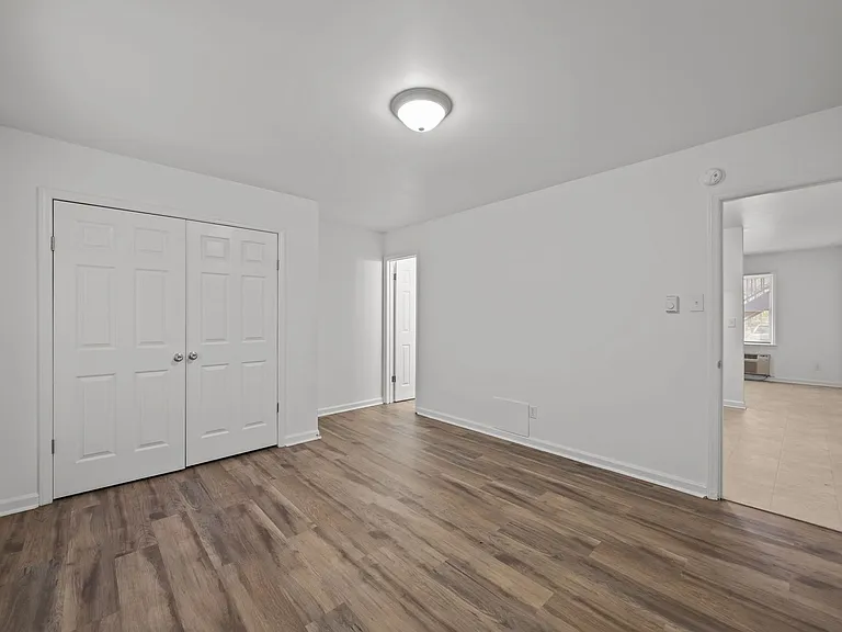 1605 N Roxboro St — Photo 28