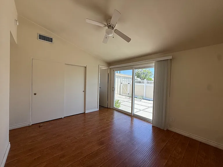 9158 Rebecca Ave — Photo 14