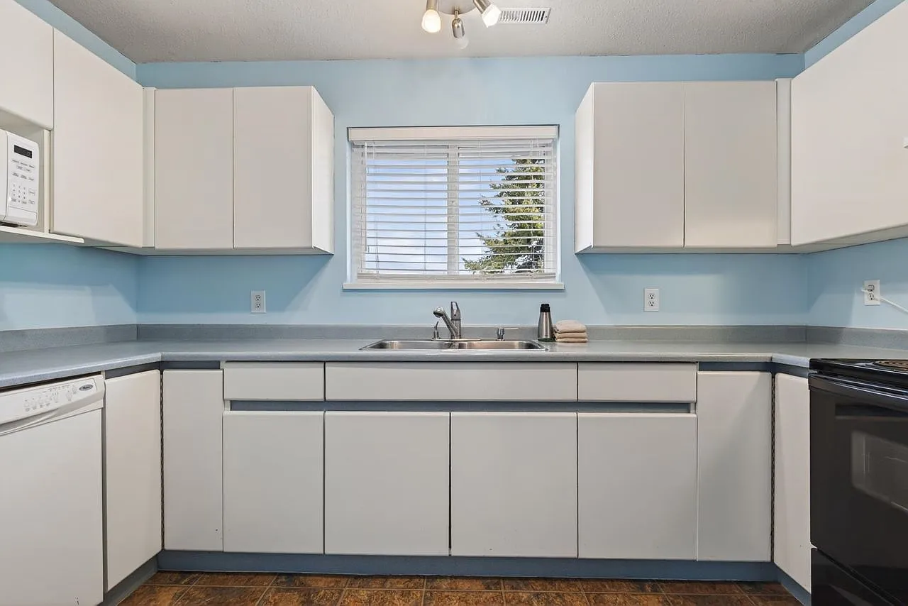 2 bed, 1335 sqft, $1,800 — Photo 3