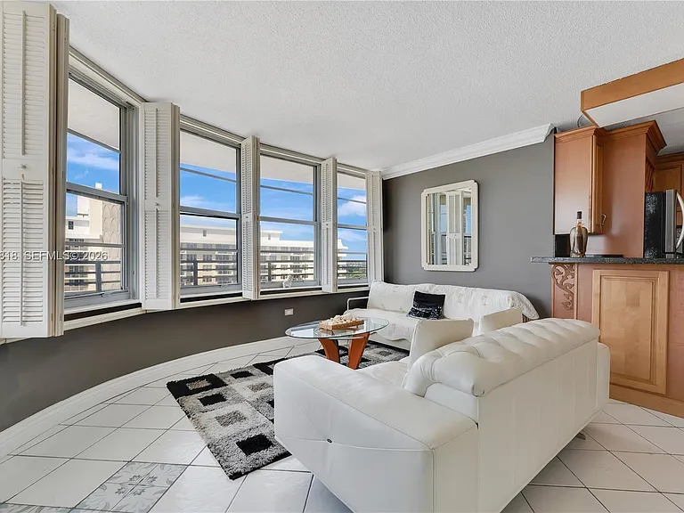 5555 Collins Ave #16A — Photo 5