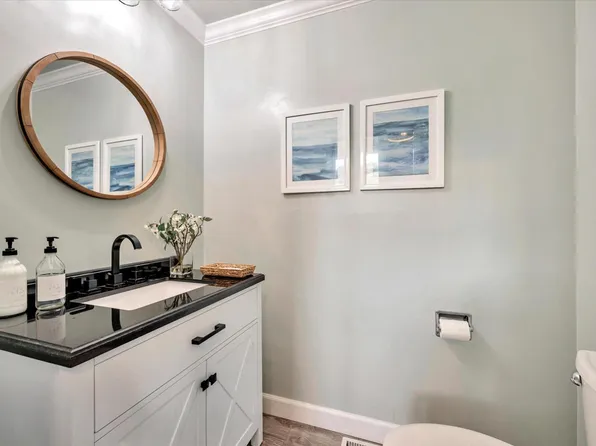 497 Willow Court, Novato, CA 94945