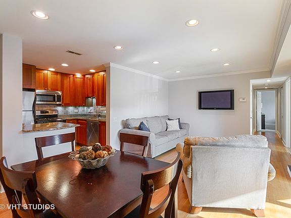 4th image of 2140 N Lincoln Ave APT 5208