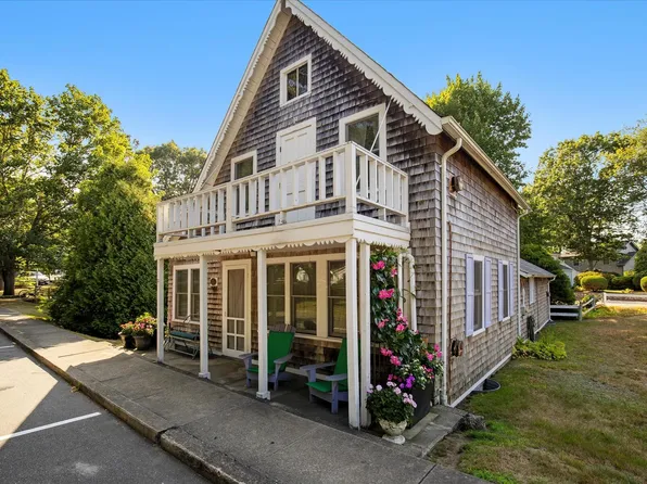 35 Valley Avenue, Centerville, MA 02632