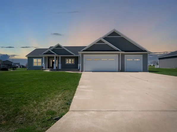 32 River Run, Downs, IL 61736