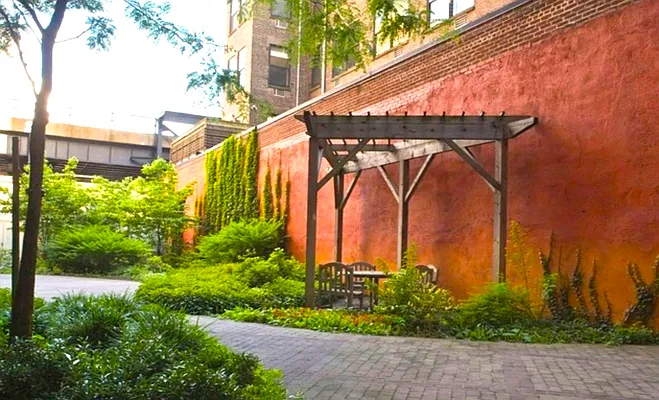 Rented by Compass | media 32