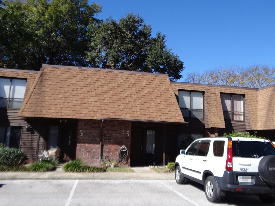 1st image of 1836 Crystal Lake Dr #71