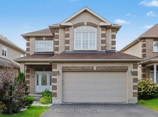 113 Sirocco Cres, Ottawa, ON K2S2E1