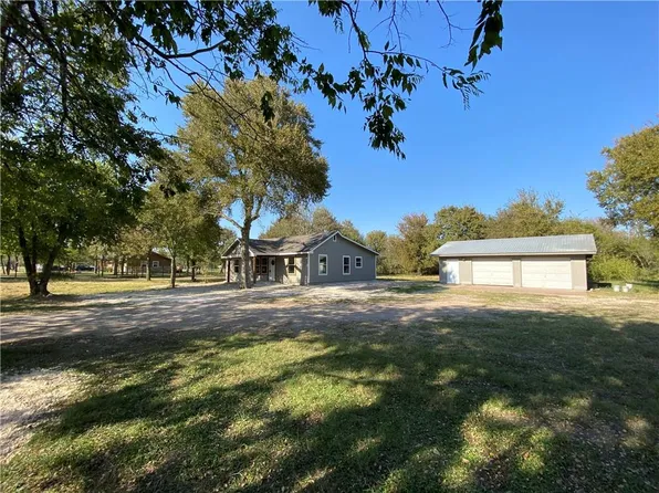 171 Headquarters Rd, Del Valle, TX 78617